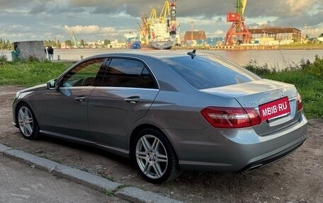 Mercedes-Benz E-Класс, 2012 год, 1 950 000 рублей, 2 фотография