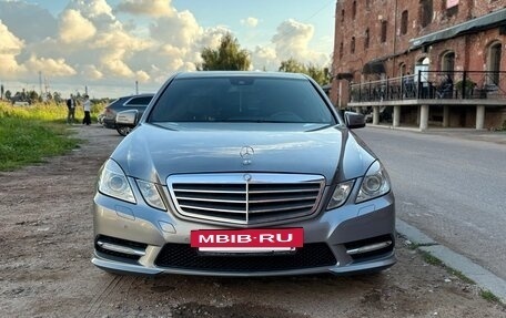Mercedes-Benz E-Класс, 2012 год, 1 950 000 рублей, 5 фотография