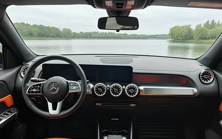 Mercedes-Benz GLB, 2023 год, 2 270 000 рублей, 9 фотография
