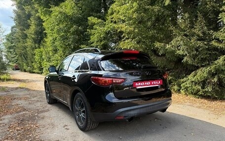 Infiniti QX70, 2014 год, 1 950 000 рублей, 3 фотография
