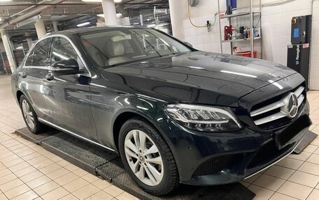 Mercedes-Benz C-Класс, 2019 год, 2 790 000 рублей, 3 фотография
