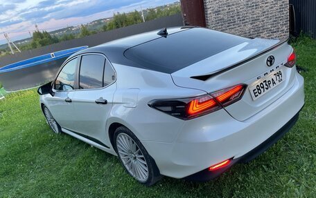 Toyota Camry, 2019 год, 2 700 000 рублей, 2 фотография