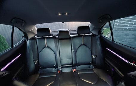 Toyota Camry, 2019 год, 2 700 000 рублей, 17 фотография