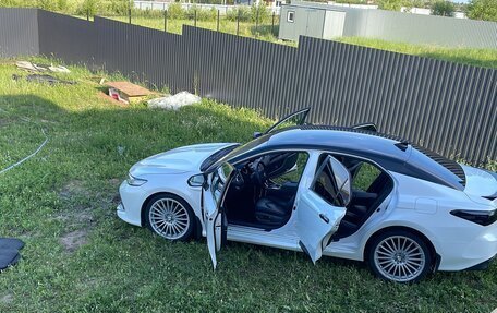 Toyota Camry, 2019 год, 2 700 000 рублей, 25 фотография