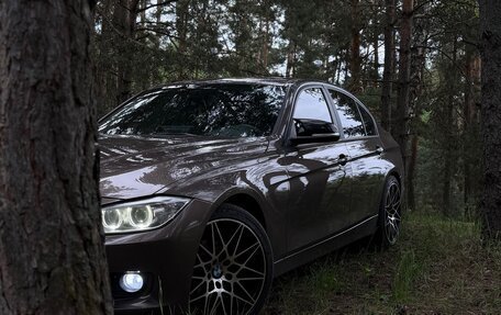 BMW 3 серия, 2013 год, 1 500 000 рублей, 15 фотография