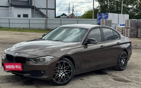 BMW 3 серия, 2013 год, 1 500 000 рублей, 19 фотография