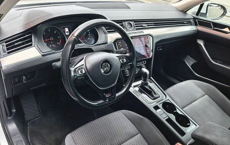 Volkswagen Passat B8 рестайлинг, 2017 год, 1 849 000 рублей, 5 фотография