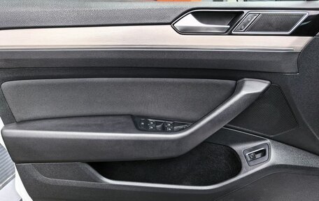 Volkswagen Passat B8 рестайлинг, 2017 год, 1 849 000 рублей, 11 фотография
