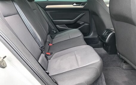 Volkswagen Passat B8 рестайлинг, 2017 год, 1 849 000 рублей, 16 фотография