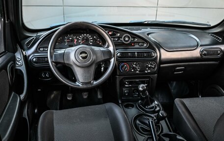 Chevrolet Niva I рестайлинг, 2017 год, 779 000 рублей, 6 фотография