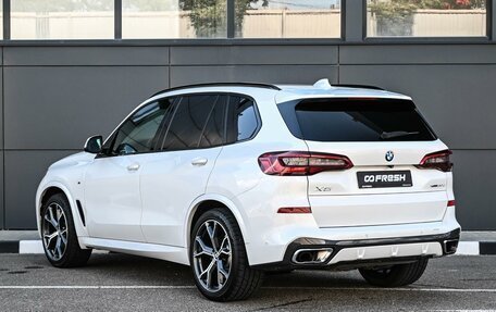 BMW X5, 2019 год, 6 454 000 рублей, 2 фотография