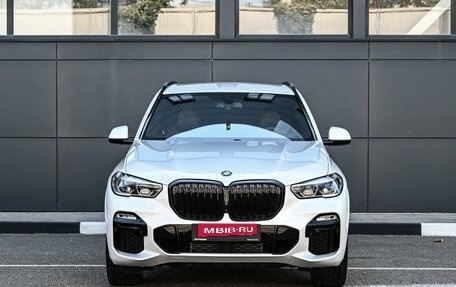 BMW X5, 2019 год, 6 454 000 рублей, 3 фотография