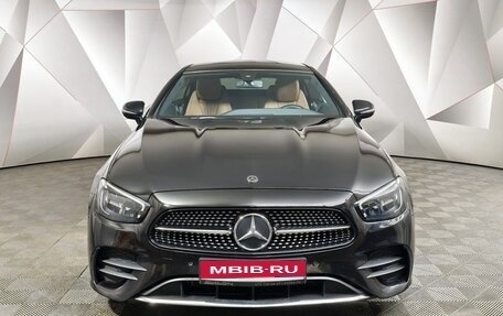 Mercedes-Benz E-Класс, 2021 год, 5 300 000 рублей, 1 фотография
