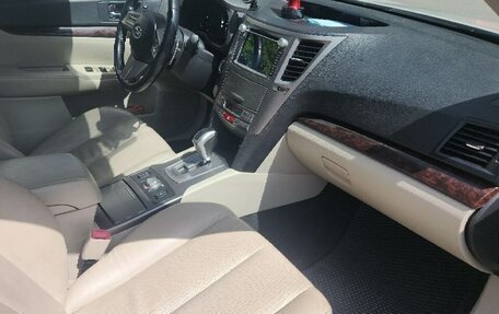 Subaru Outback IV рестайлинг, 2011 год, 1 200 000 рублей, 6 фотография