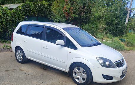 Opel Zafira B, 2013 год, 900 000 рублей, 10 фотография