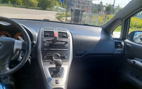 Toyota Auris II, 2009 год, 670 000 рублей, 2 фотография