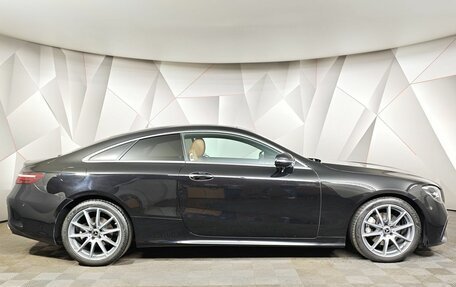 Mercedes-Benz E-Класс, 2021 год, 5 300 000 рублей, 24 фотография