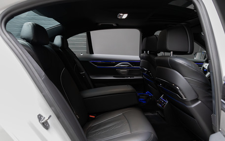 BMW 7 серия, 2020 год, 6 900 000 рублей, 31 фотография