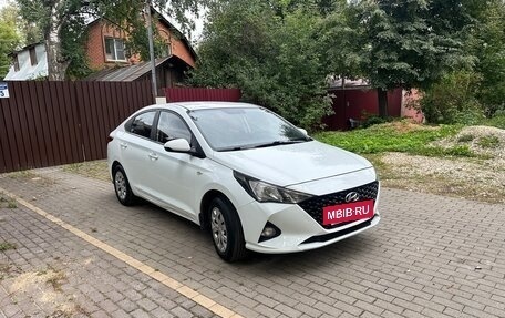 Hyundai Solaris II рестайлинг, 2020 год, 820 000 рублей, 3 фотография