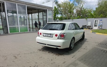 Toyota Altezza, 2001 год, 550 000 рублей, 3 фотография