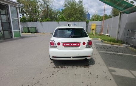 Toyota Altezza, 2001 год, 550 000 рублей, 4 фотография