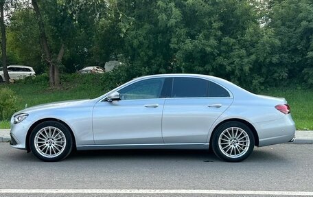 Mercedes-Benz E-Класс, 2022 год, 5 290 000 рублей, 3 фотография