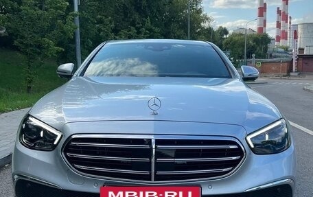 Mercedes-Benz E-Класс, 2022 год, 5 290 000 рублей, 2 фотография