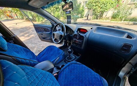 Mitsubishi Carisma I, 2003 год, 270 000 рублей, 18 фотография