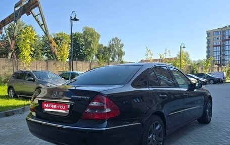 Mercedes-Benz E-Класс, 2003 год, 920 000 рублей, 11 фотография