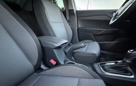 Hyundai Solaris II рестайлинг, 2021 год, 1 830 000 рублей, 9 фотография
