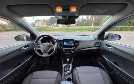 Hyundai Solaris II рестайлинг, 2021 год, 1 830 000 рублей, 11 фотография