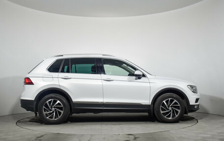 Volkswagen Tiguan II, 2018 год, 2 249 900 рублей, 4 фотография