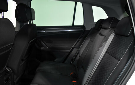 Volkswagen Tiguan II, 2018 год, 2 249 900 рублей, 12 фотография