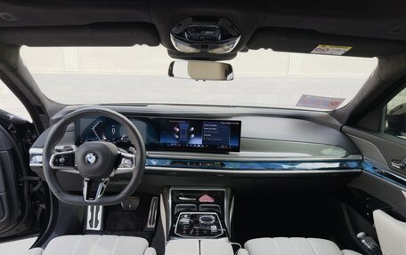 BMW 7 серия, 2022 год, 12 500 000 рублей, 17 фотография