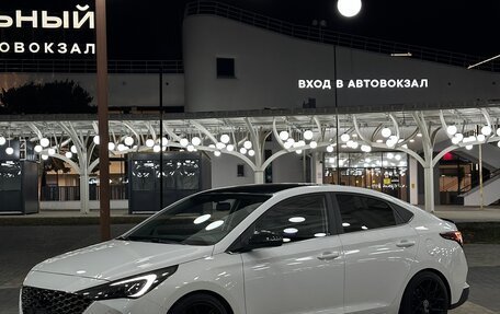 Hyundai Solaris II рестайлинг, 2022 год, 1 875 000 рублей, 1 фотография