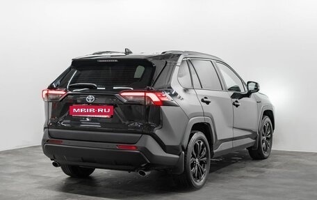 Toyota RAV4, 2024 год, 5 300 000 рублей, 4 фотография
