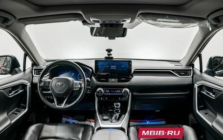 Toyota RAV4, 2024 год, 5 300 000 рублей, 9 фотография