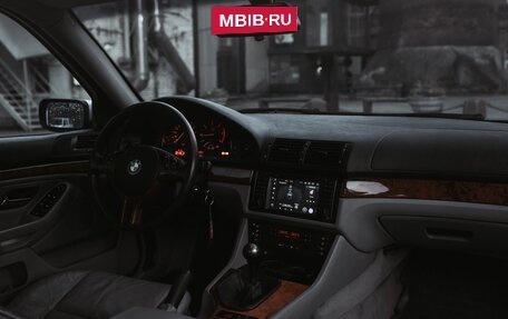 BMW 5 серия, 2001 год, 650 000 рублей, 19 фотография