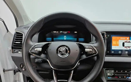 Skoda Karoq I, 2023 год, 1 600 888 рублей, 12 фотография