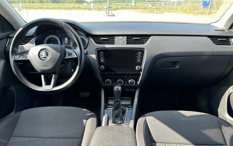 Skoda Octavia, 2017 год, 1 990 000 рублей, 8 фотография