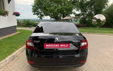 Skoda Octavia, 2017 год, 1 990 000 рублей, 6 фотография