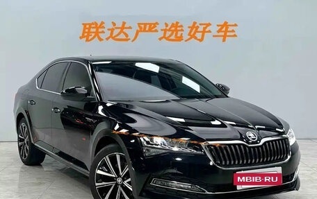 Skoda Superb III рестайлинг, 2023 год, 1 850 888 рублей, 3 фотография