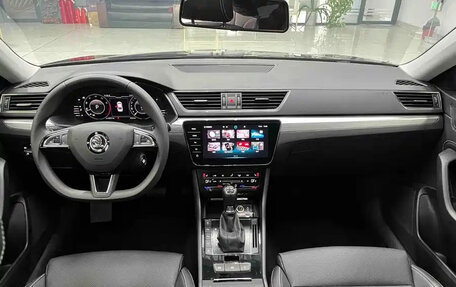 Skoda Superb III рестайлинг, 2023 год, 1 850 888 рублей, 14 фотография