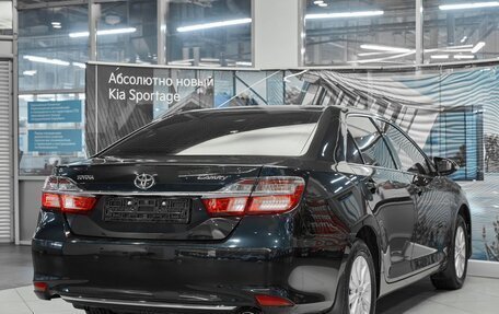 Toyota Camry, 2016 год, 1 899 000 рублей, 6 фотография
