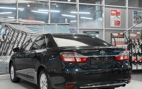 Toyota Camry, 2016 год, 1 899 000 рублей, 4 фотография