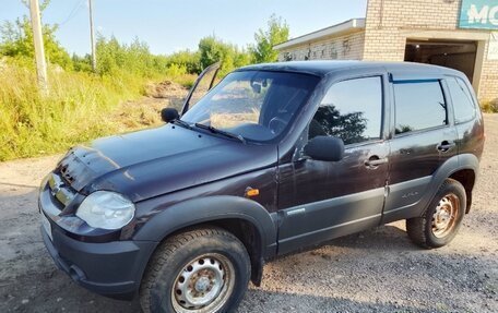 Chevrolet Niva I рестайлинг, 2009 год, 200 000 рублей, 1 фотография