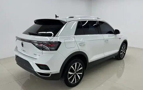 Volkswagen T-Roc I, 2023 год, 1 569 911 рублей, 6 фотография