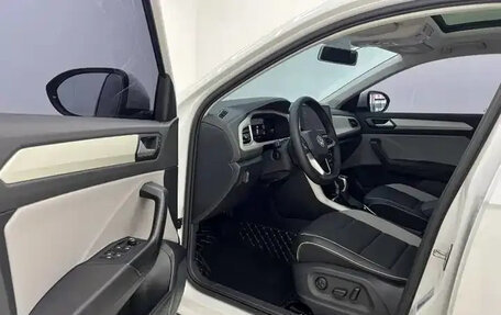Volkswagen T-Roc I, 2023 год, 1 569 911 рублей, 9 фотография