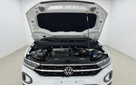 Volkswagen T-Roc I, 2023 год, 1 569 911 рублей, 7 фотография