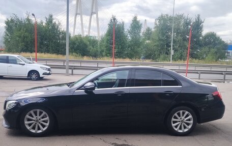 Mercedes-Benz E-Класс, 2019 год, 2 300 000 рублей, 3 фотография